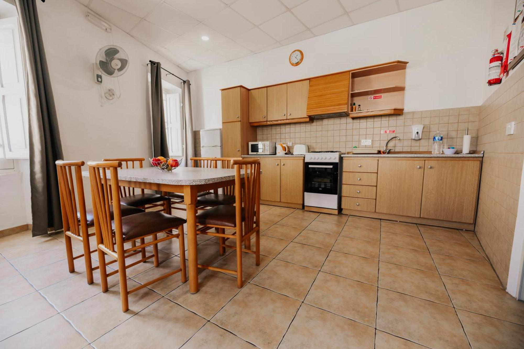 Gelmif Apartments Біргу Екстер'єр фото